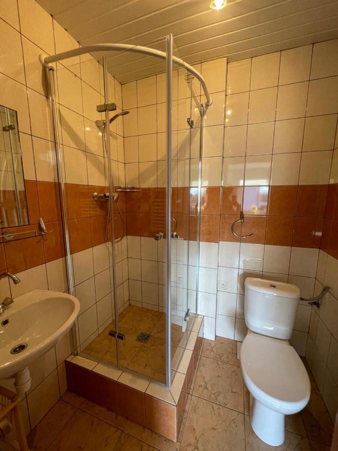 Pokoje I Domek Letniskowy Pod Kasztanem Jastarnia Esterno foto