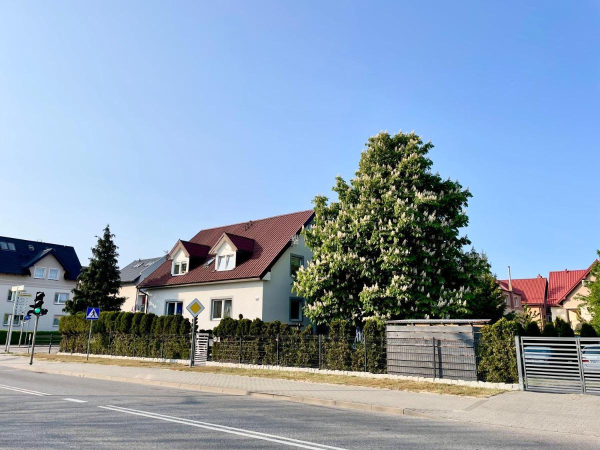 Pokoje I Domek Letniskowy Pod Kasztanem Jastarnia Esterno foto
